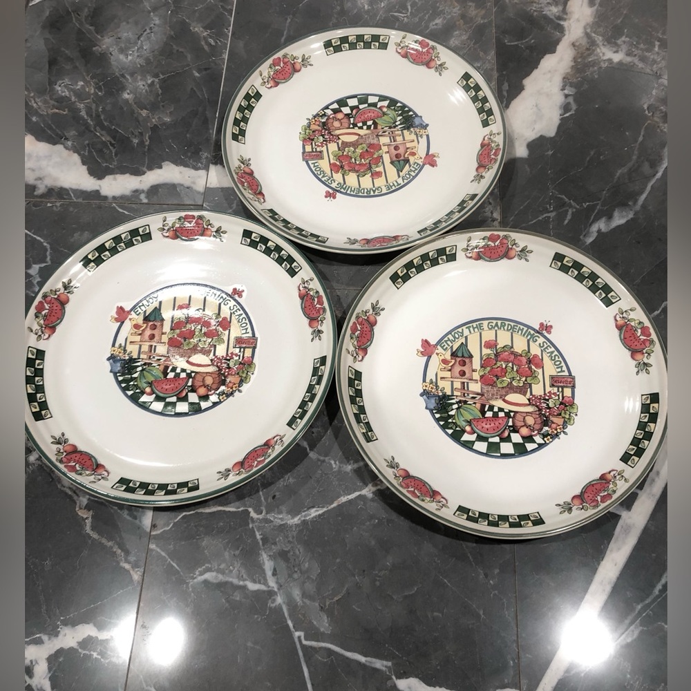 Set of 3 Enjoy the Gardening Season 11" Dinner Plates International Tableworks
